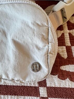 Lululemon bag